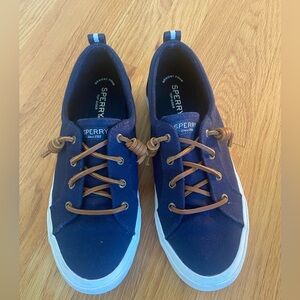 Sperry Women’s Crest Vibe Canvas Sneakers